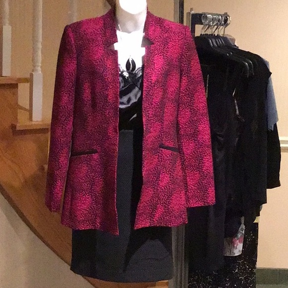 NWOT Red with black design Blazer skirt suit - Picture 1 of 3